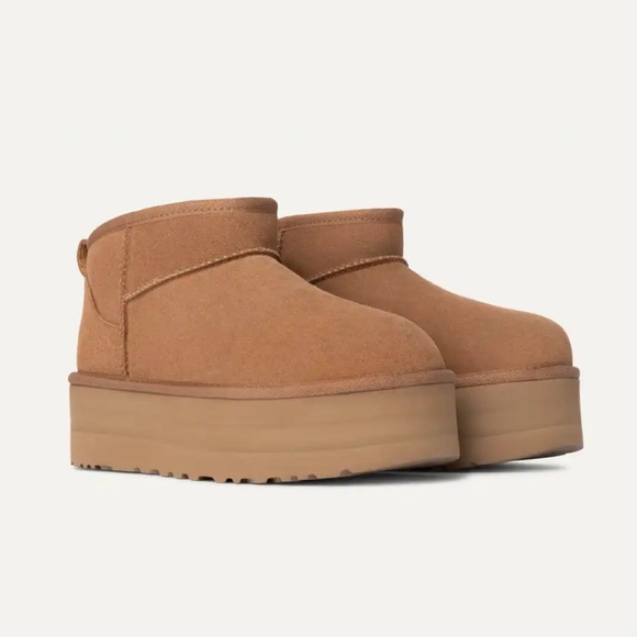 UGG Women's Classic Ultra Mini Platform - Picture 4 of 10